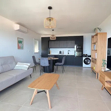 4 Personnes Vue Apartman Sari Solenzara